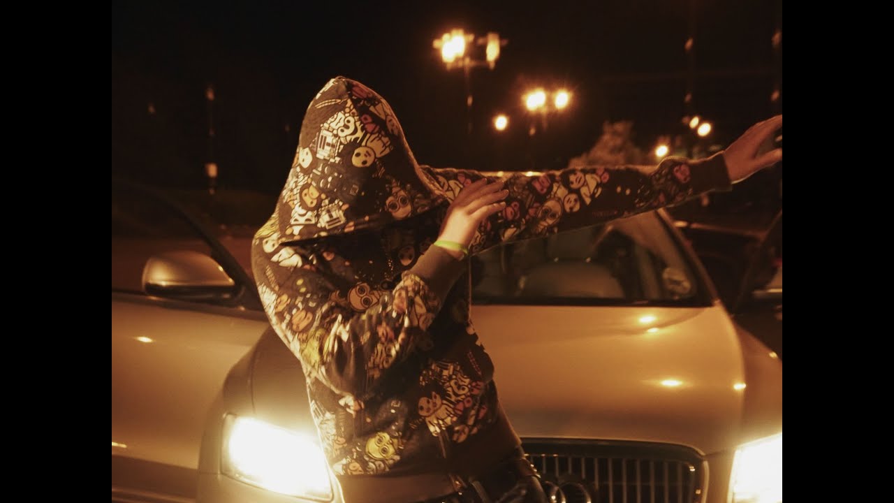 Ohmien - kneehigh. (Official Music Video)
