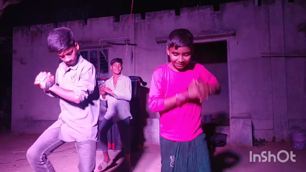 কি ডান্স রে বাবা 