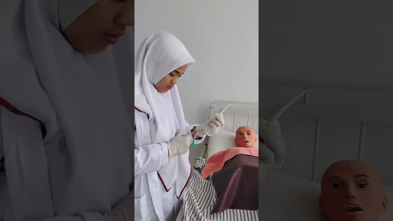 Pasangan selang NGT pada pasien 