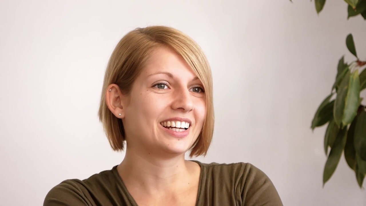 Junior-Entwicklerin bei mgm: Melanie erz&auml;hlt.