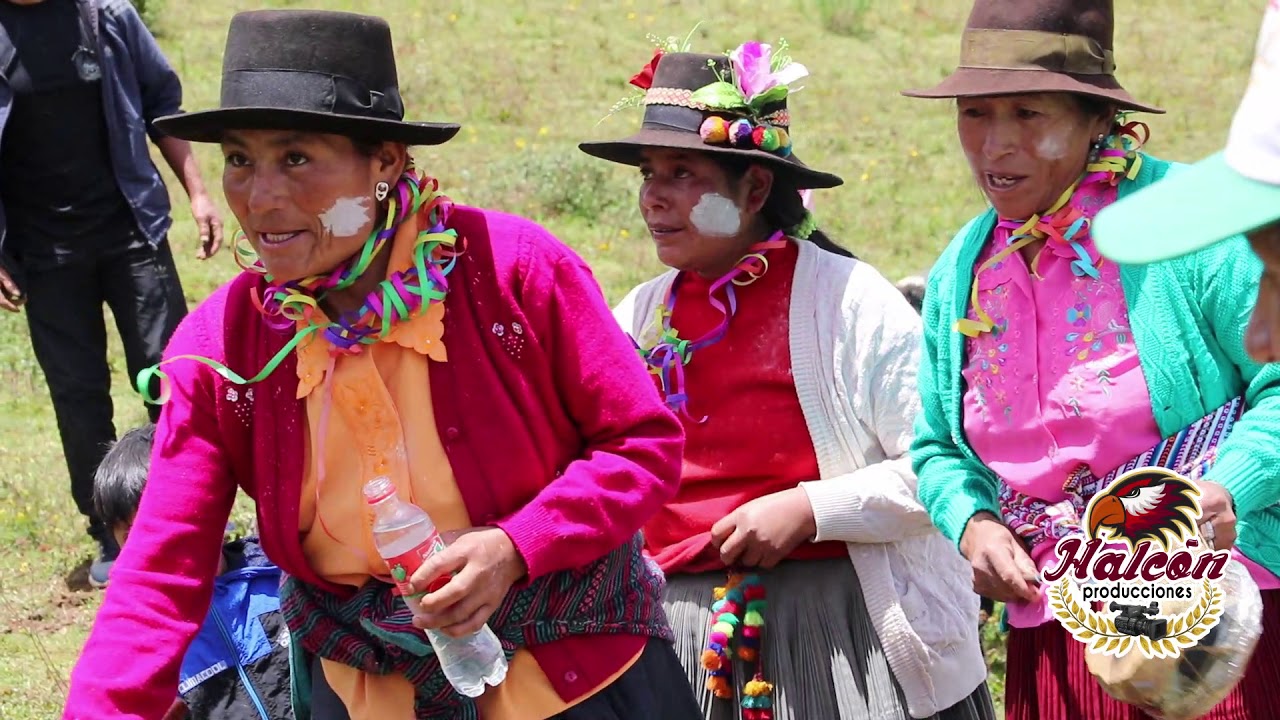 COSTUMBRE DE COMADRES EN GASGO  YACUS - HUANUCO - CARNAVALES  2020