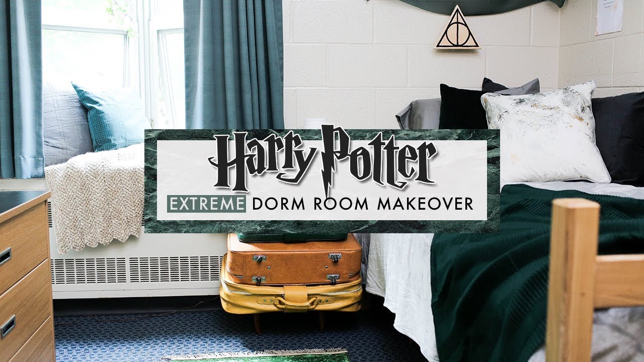 a HARRY POTTER dorm room?!
