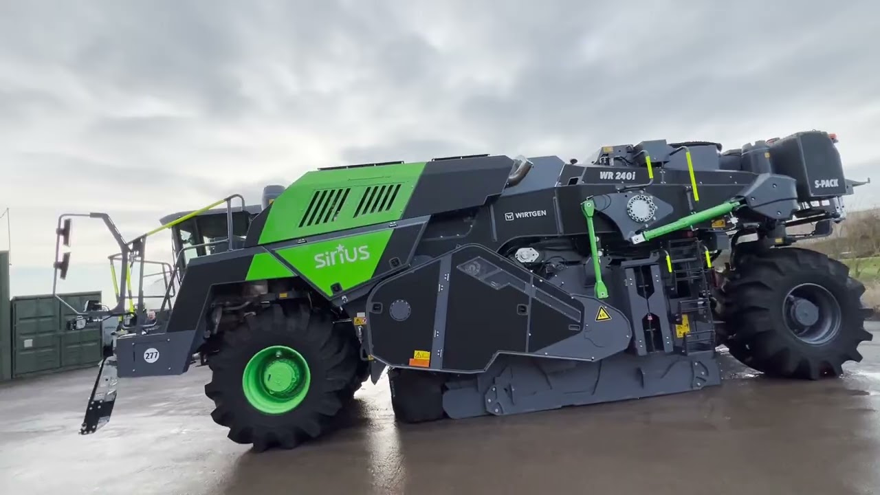Sirius Wirtgen 240i provides advanced soil modification and stabilisation solutions.