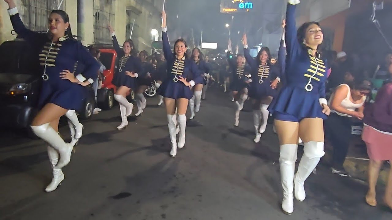 Macondo 🎷 Hermosa interpretación de SAN VICENTE'S MUSIC SOUND 💃