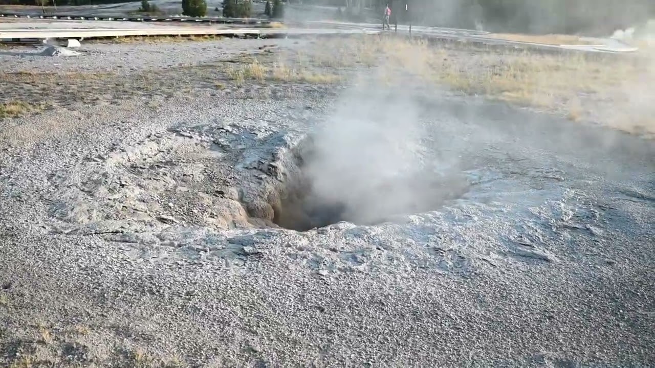 Upper Geyser Bassin Yellowstone 10 sep2024