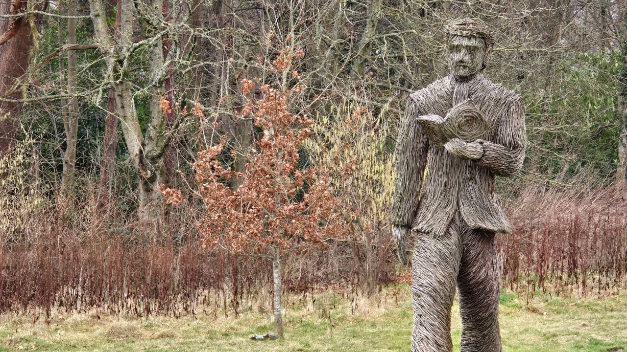 Robert Burns Monument, Romantic Walkthough, Alloway,Ayr, Scotland.
