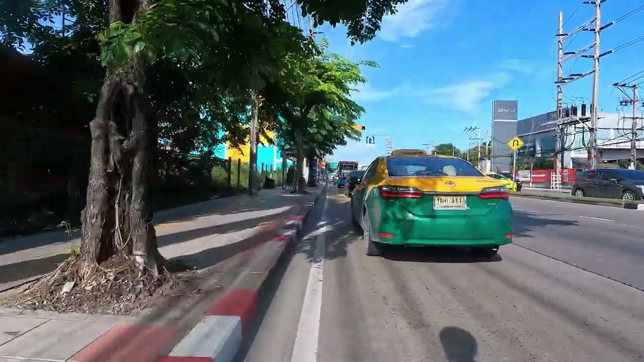 Cycling Bangkok Streets 4K — Handlebar View [Part 1]