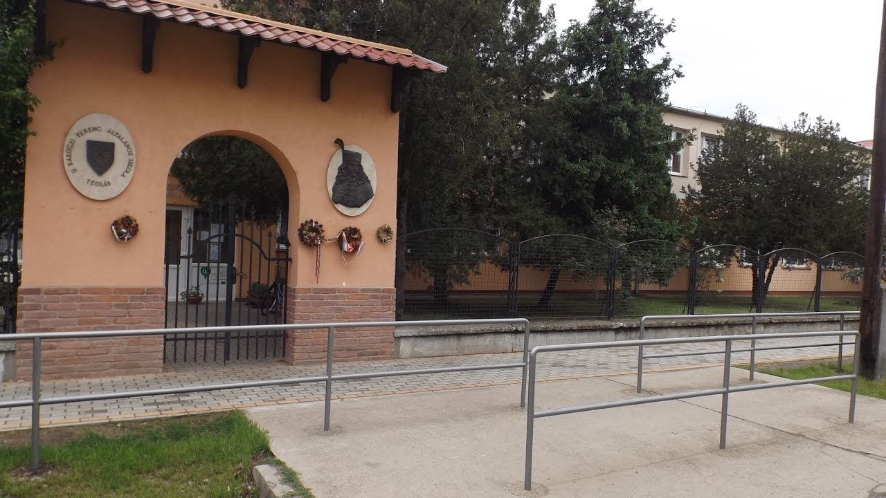 Iskolánk bemutatása - Téglás