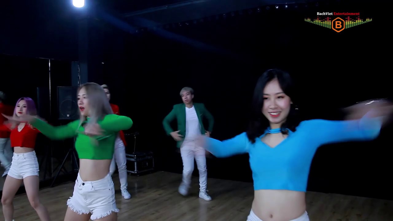 Unik Dance - Happy - Pharrell Williams