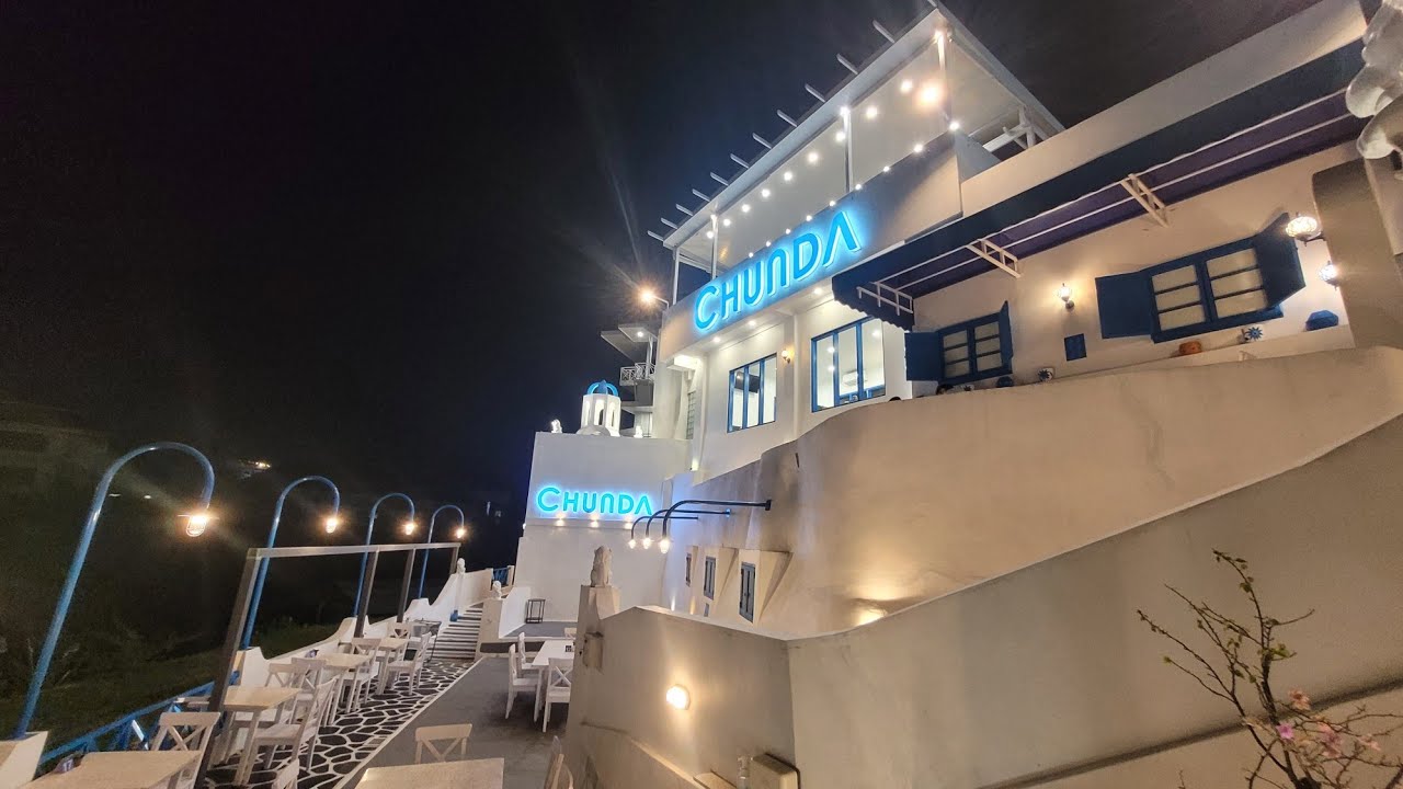 Live! Chunda ! Resto Jogja Rasa Santorini.