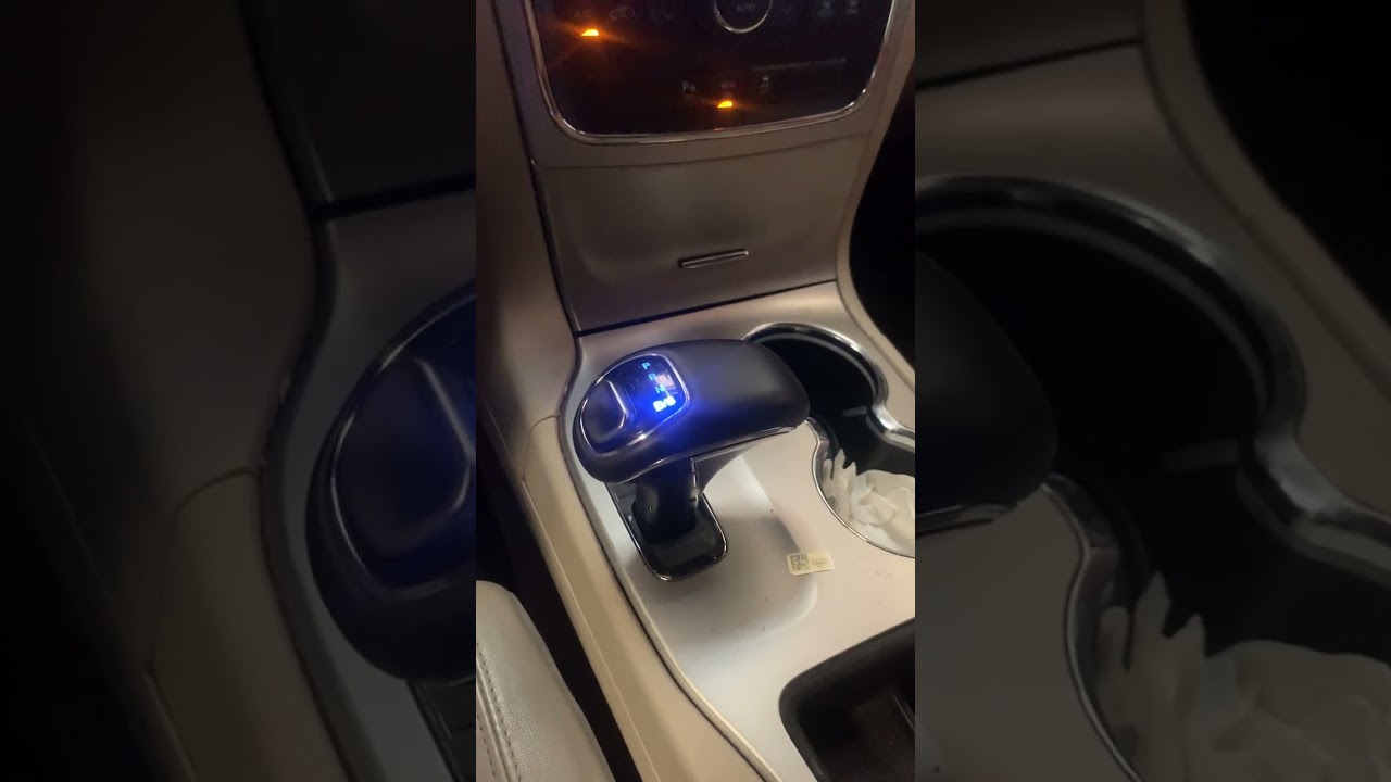 Jeep Grand Cherokee, servicio pal cambios, con el DTC P1C87-2A