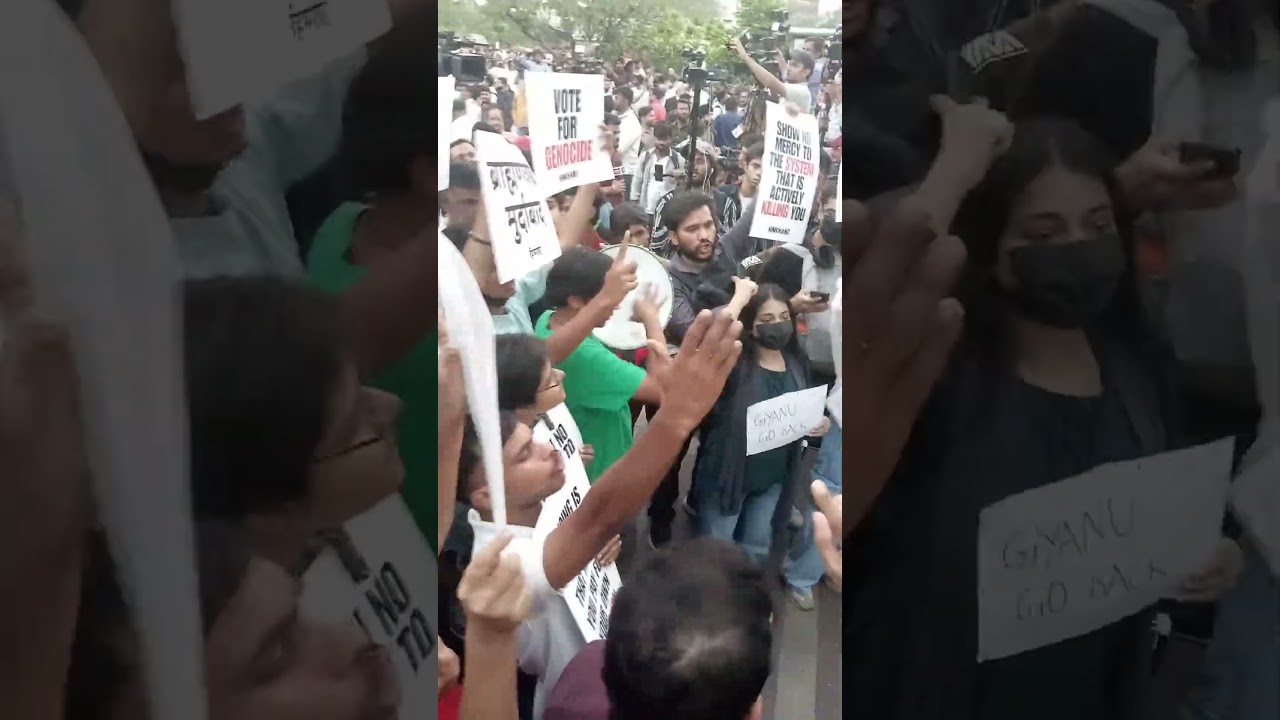 Tiranga March at Central park in cannaught place