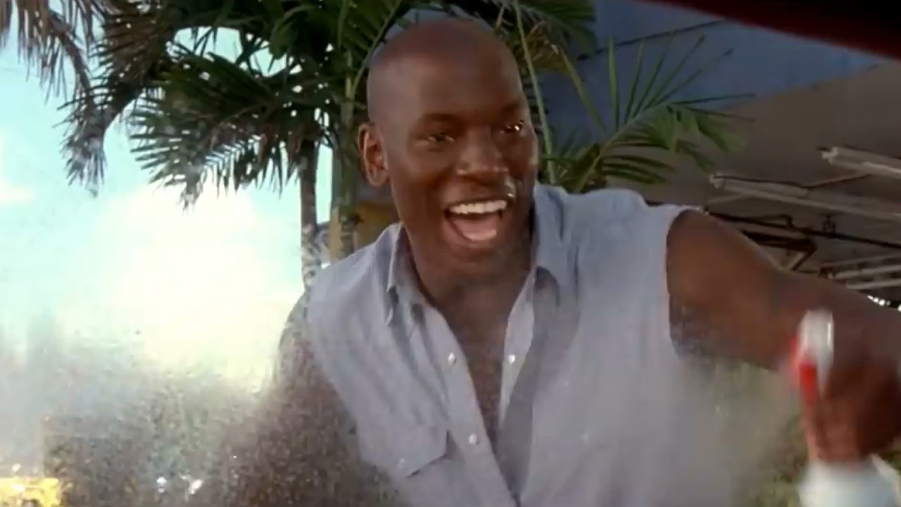Roman pulisce il vetro degli spagnoli - 2 fast 2 furious (ITA)