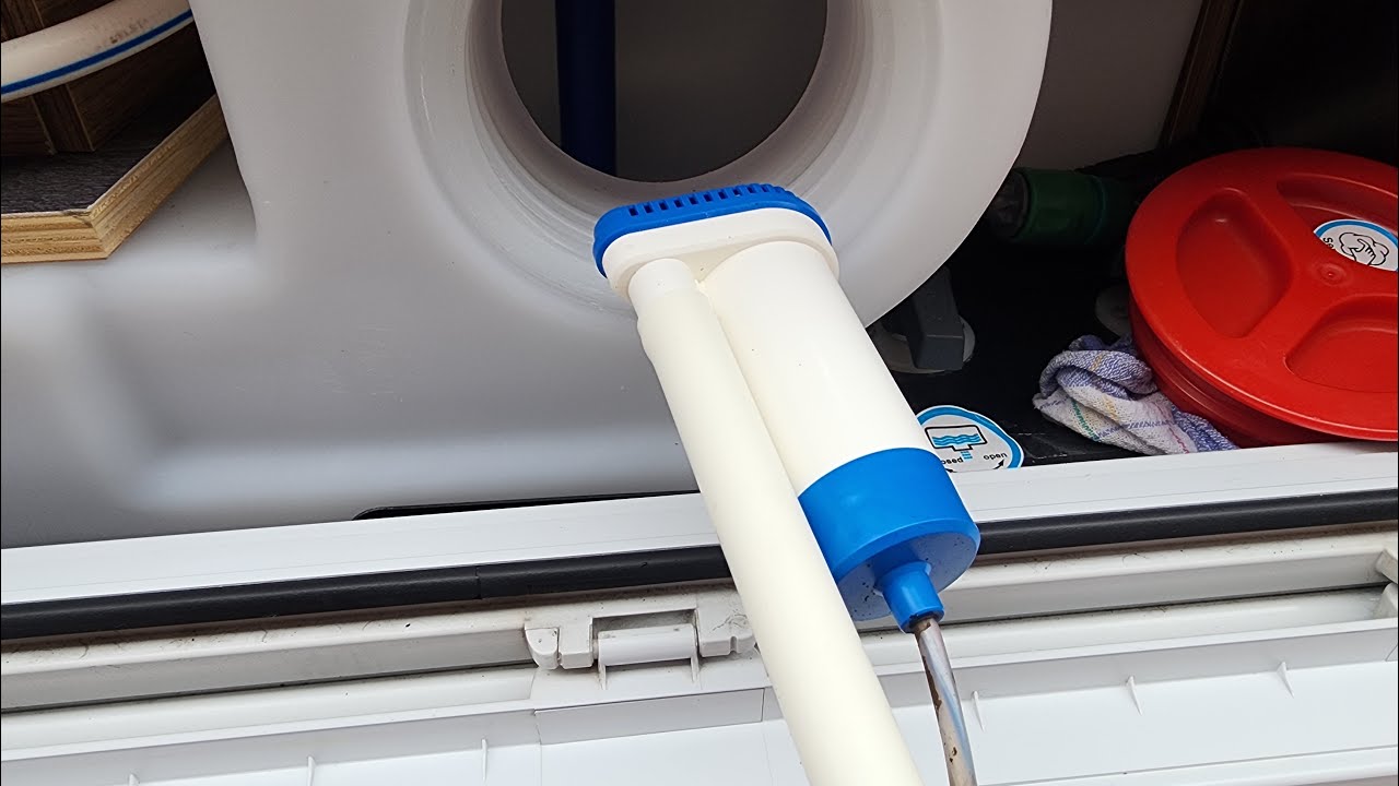 Wohnmobil Wasserpumpe wechseln in 30 Minuten.  12 Volt Tauchpumpe für Wohnmobil & Wohnwagen wechseln