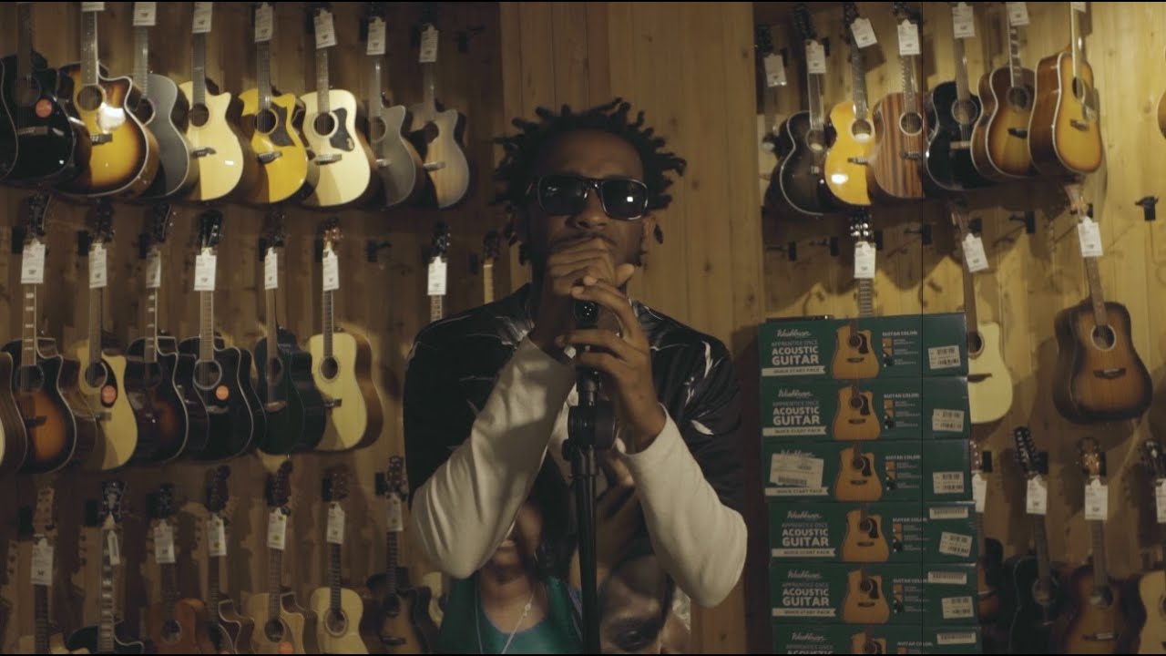 El8ch - Black Roses (Guitar Center Performance)
