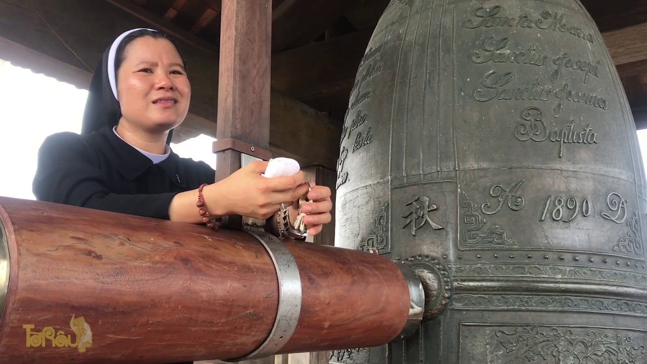 Tiếng chuông 3 tỉnh đều nghe thấy tại nhà thờ đá hơn 120 tuổi đẹp nhất Việt Nam | aRau