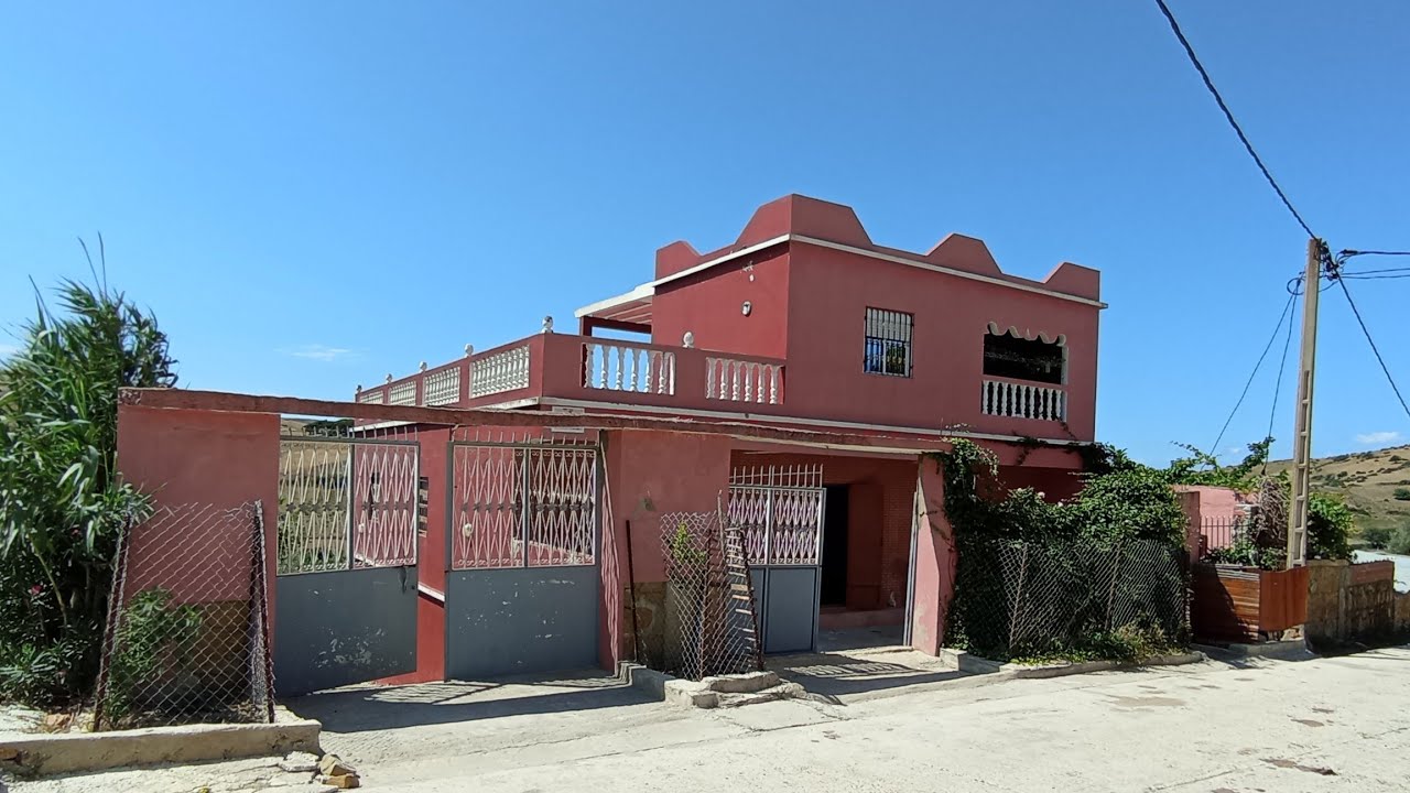 دار وغرسة 🏡 رائعة جدا 🥰 مليءة بالاشجار 🌳 المثمرة 🍐 مساحة 1170مترعلى الطريق 0703640826ملوسة طنجة 💥