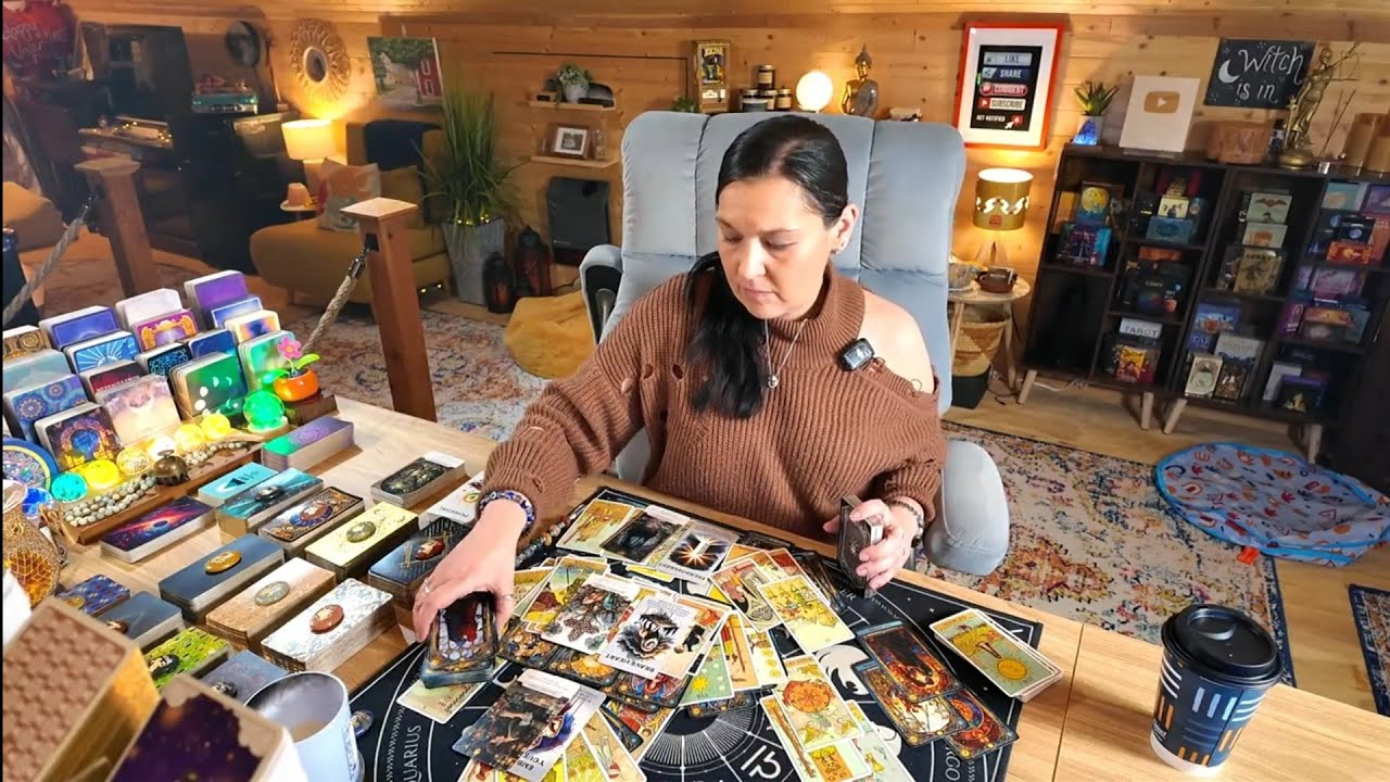 Скорпион ♏ Ваша рана, связанная с недоверием, может всё испортить ⭐️ Прогноз на апрель + май + ию...