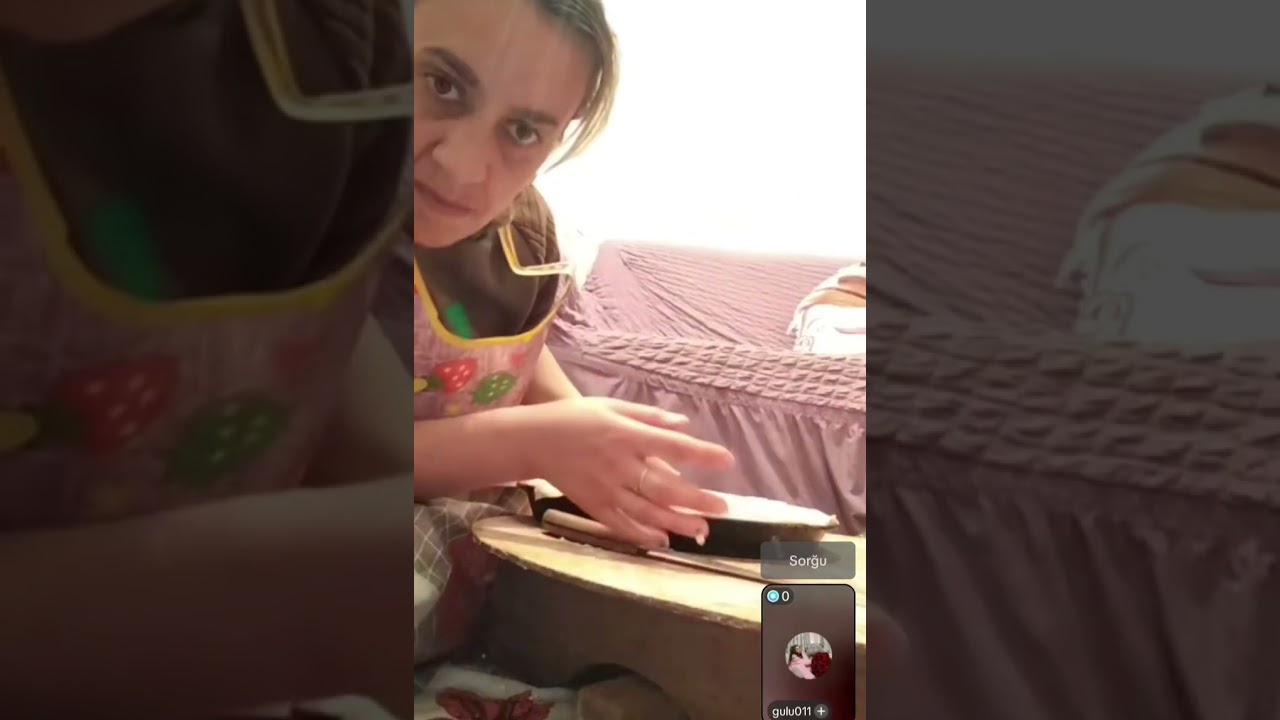 Gözəl Füzuliyə paxlava bişirir😀