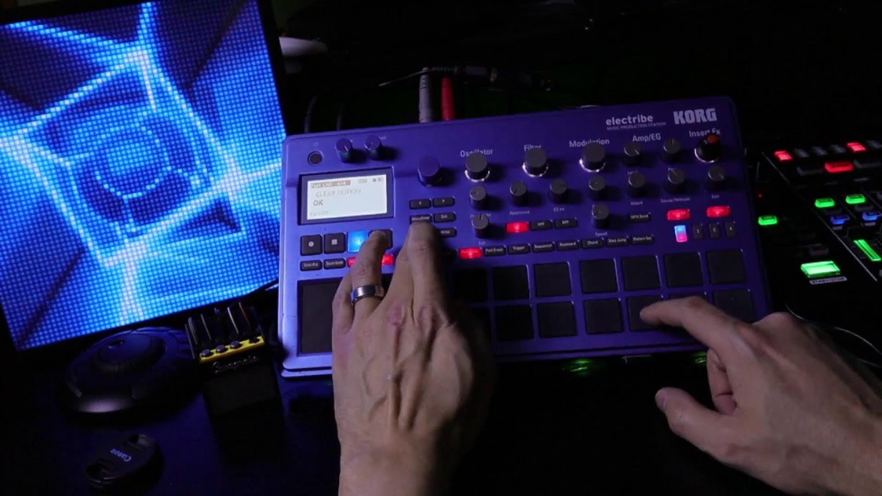 ZONE OUT TO SYNTH MUSIC LIVE IMPROV KORG ELECTRIBE 2 THRU ANALOG HEAT AND MORE