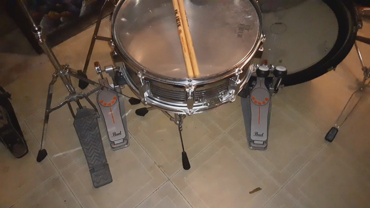 Best mid range double bass pedal.  DW3000/Tama HP600DTW or Pearl P932?