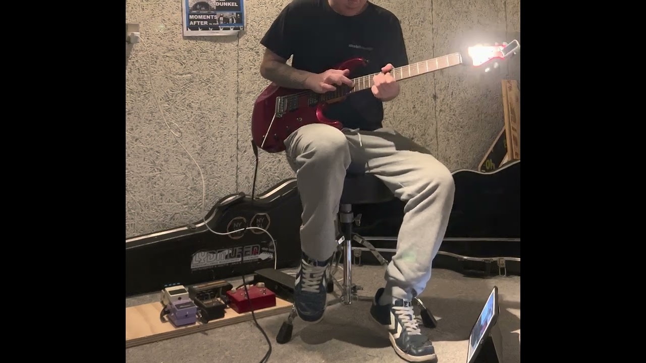 Jam on Ernie Ball MusicMan JP6 - Sebastian Vognsen