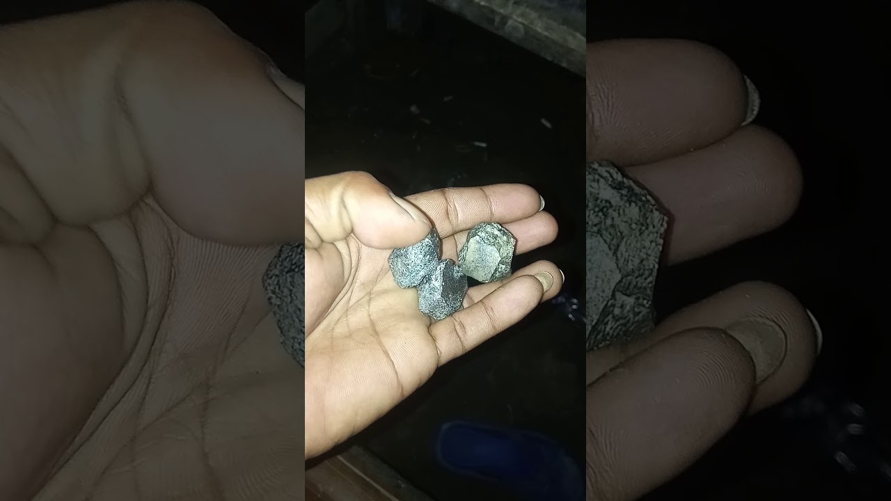 bongkahan emas putih