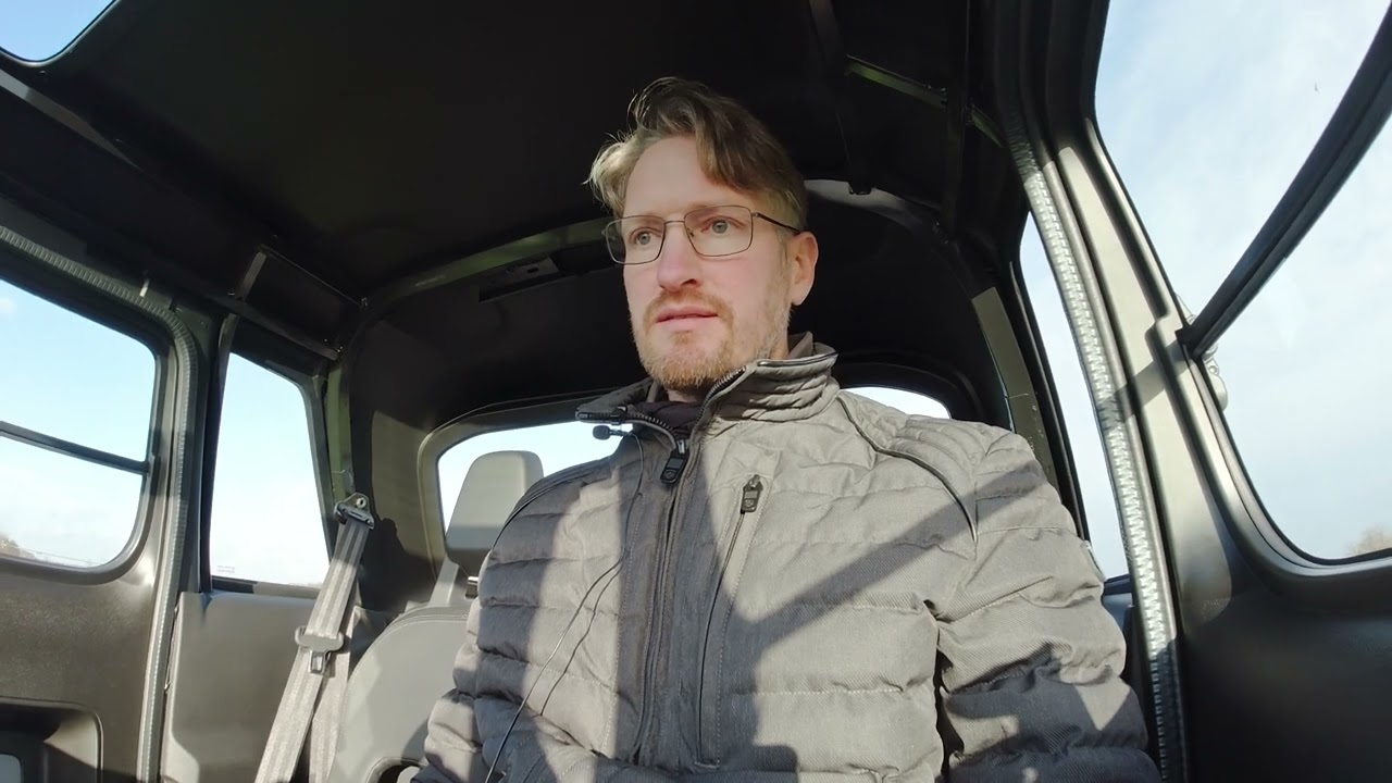 Opel Rocks E VS Renault Twizy #elektroauto #renaulttwizy #opelrockse #akku #test