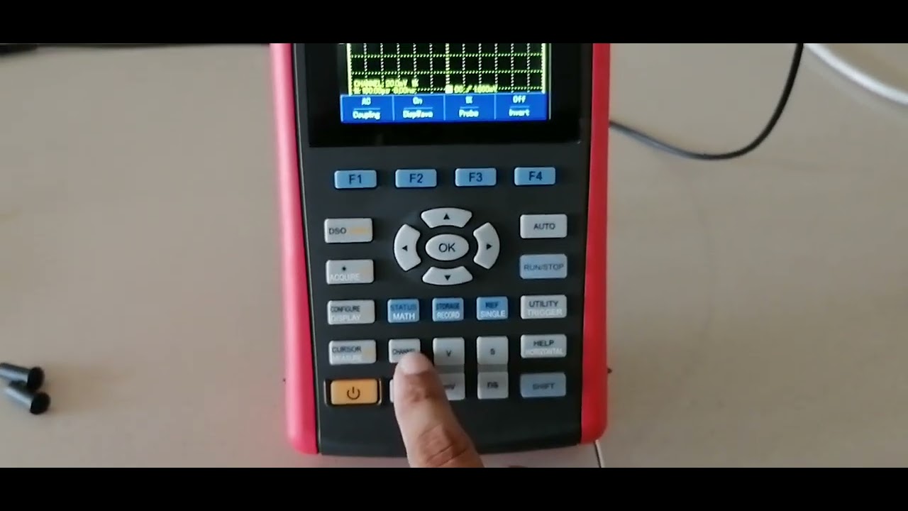 Handheld Oscilloscope (UNI-T UTD1025CL Oscilloscope 25MHz)