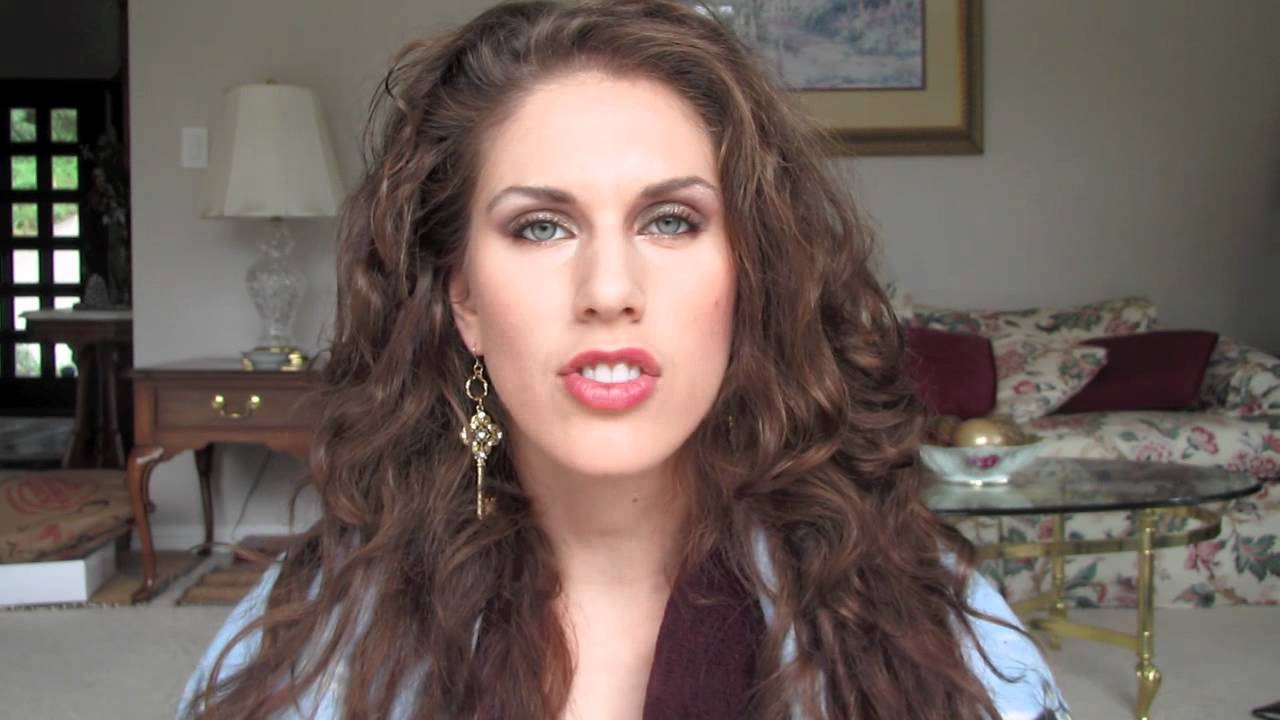 5 Most Reached For Makeup/Cosmetic Products (In a Blankie!)