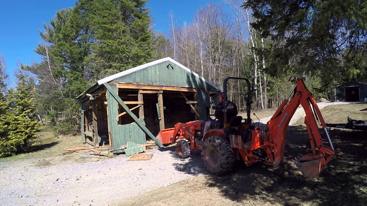 Kubota B3200 Shed 1