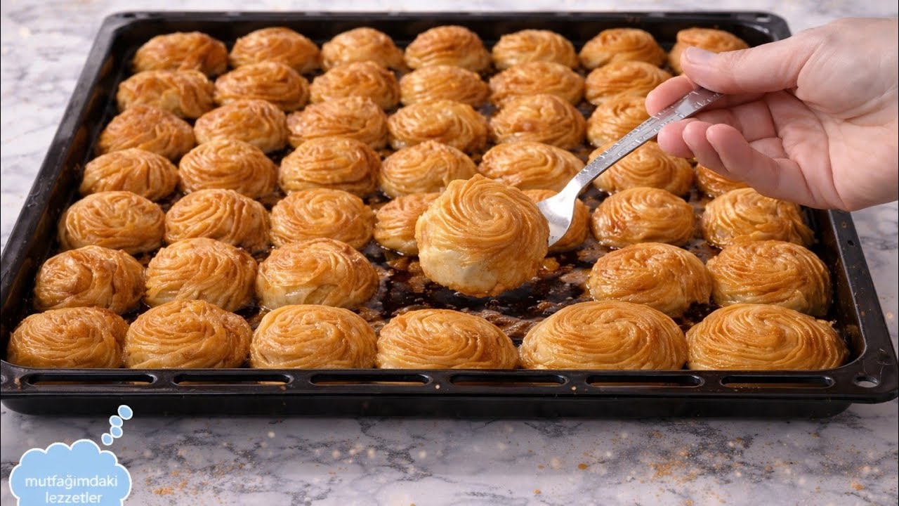 BU BAKLAVA BAYRAMA OLAY OLUR🤭KOLAY ÇITIR ÇITIR 💥EL AÇMASI KAYMAKLI ✅GÜL BAKLAVA TARİFİ👌