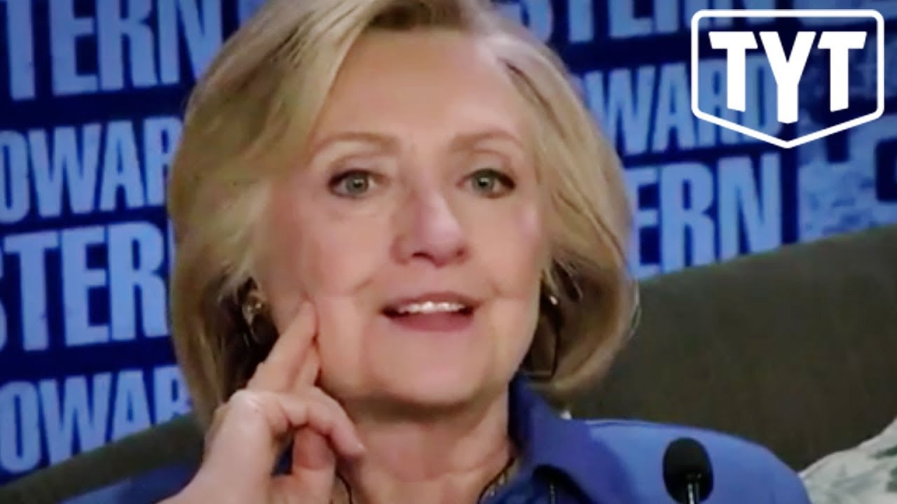 Hillary Clinton Mocks Bernie Sanders on Howard Stern's Show
