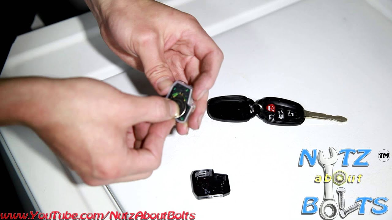 2012-2014 Toyota Camry Key battery remove and install