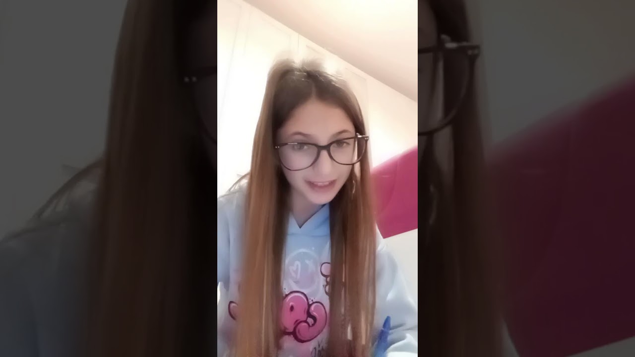 Sono tornata! Farò i compiti con voi!!! 