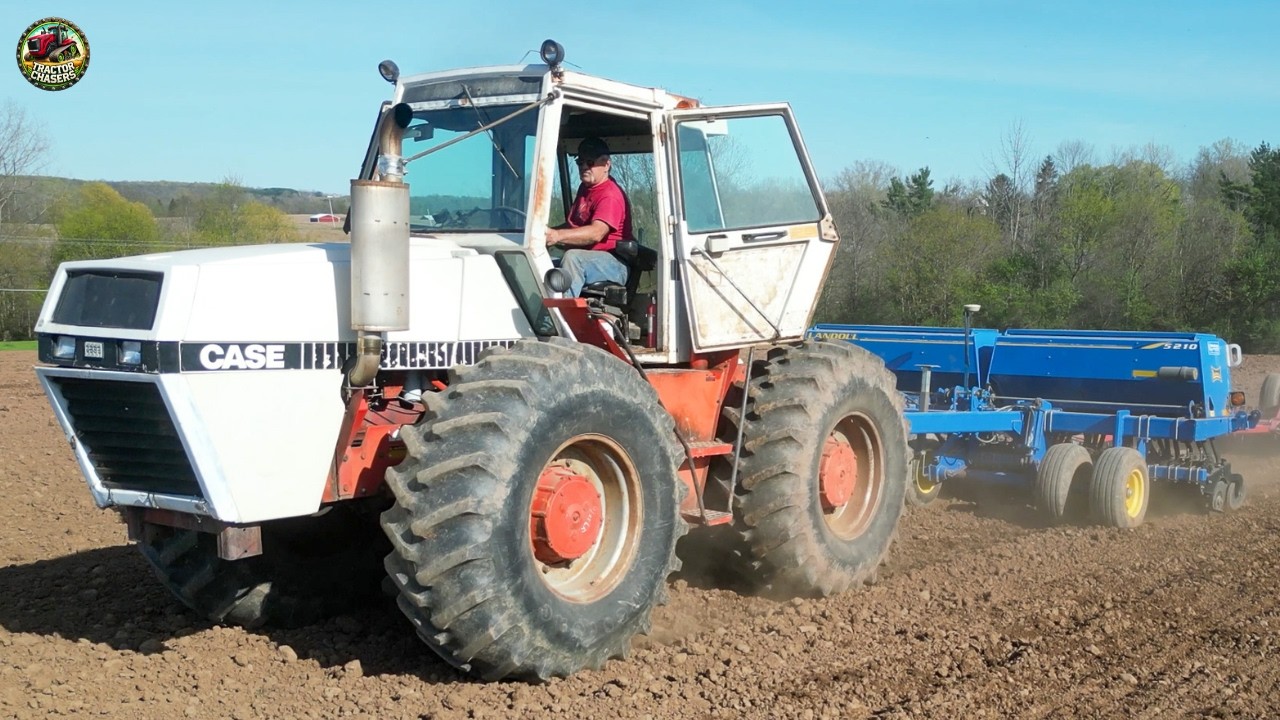 Reliable Power!  Case 4490 Tractor Planting