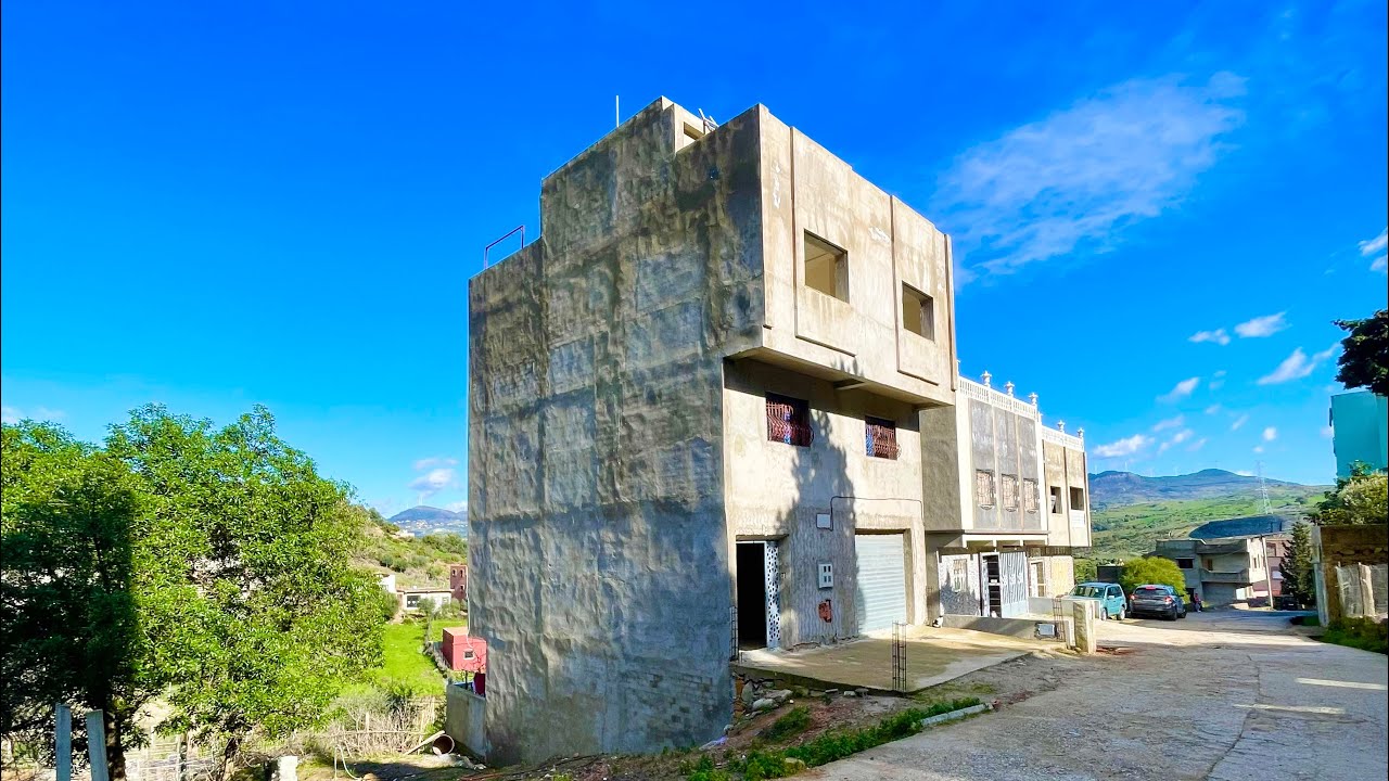 دار وغرسة راءعة مصلوحة قريبة لجميع المرافق العامة والثمن جد مناسب 0703640826 ملوسة طنجة 