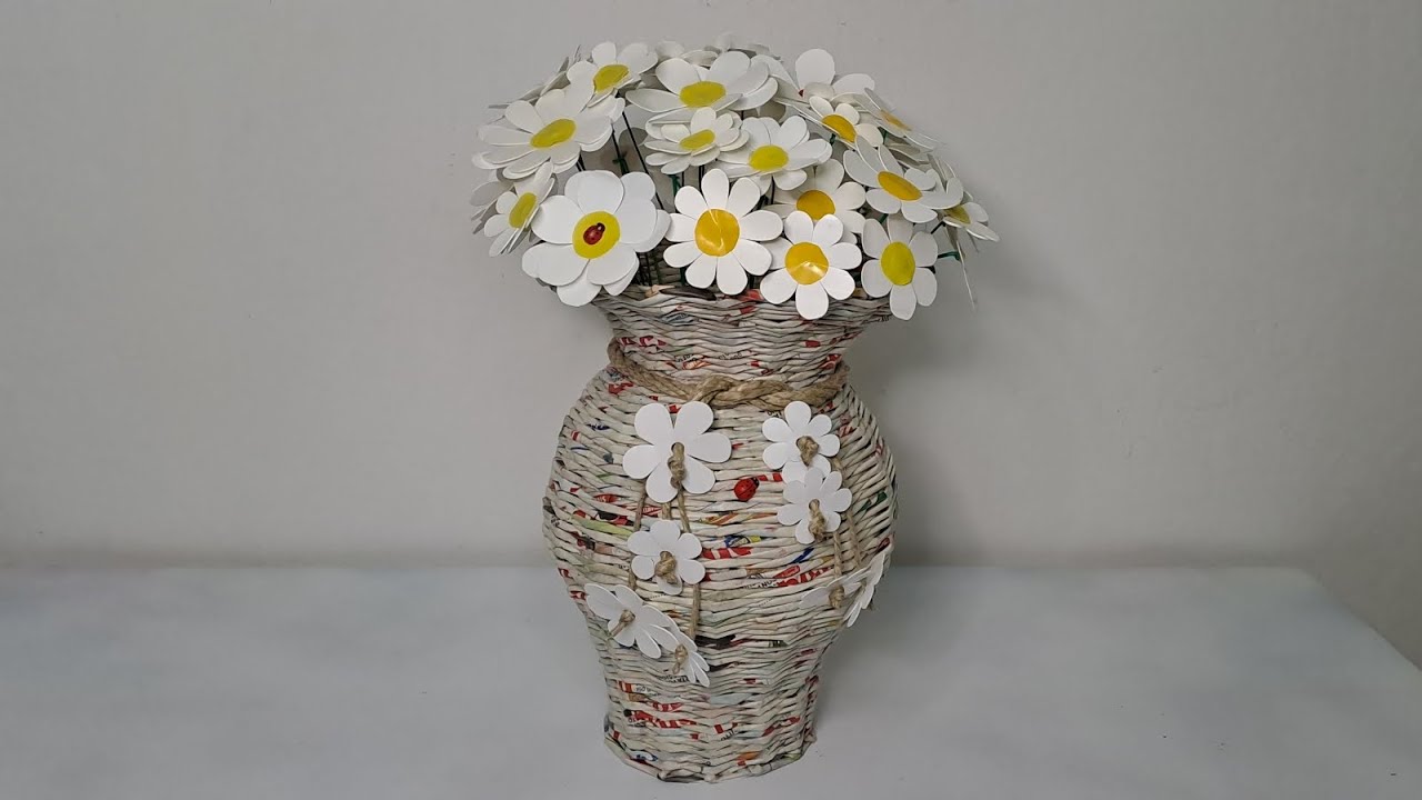 vaso fatto con cannucce di carta