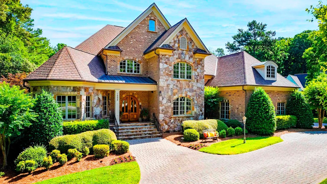 $3,900,000 luxury mansion tour in Raleigh, North Carolina USA.