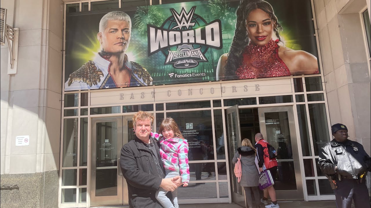 WWE Wrestlemania 40 Vlog (WWE World, Wrestlemania Superstore & More)
