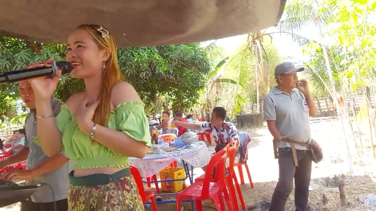 ໃຫ້ອ້າຍຮິກສ່ຳເມຍ ຮ້ອງສົດສູປານີ ສີແກ້ວ6 มีนาคม ค.ศ. 2026