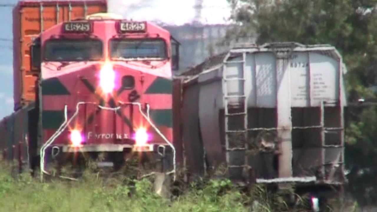 Ferromex: Ferrocarril Mexicano - La Capilla - El Castillo 2012