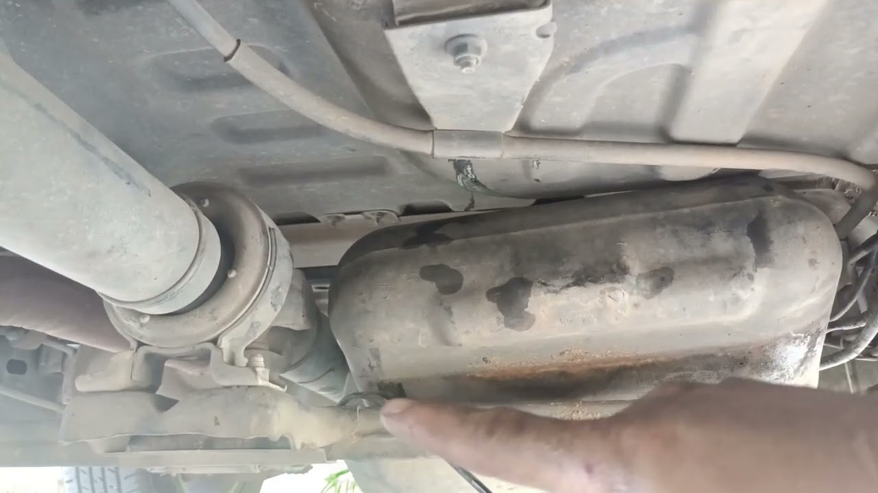 ขั้นตอนการถอดถังน้ำมันออกจากรถisuzu d-maxปี05-06หรือเชฟ