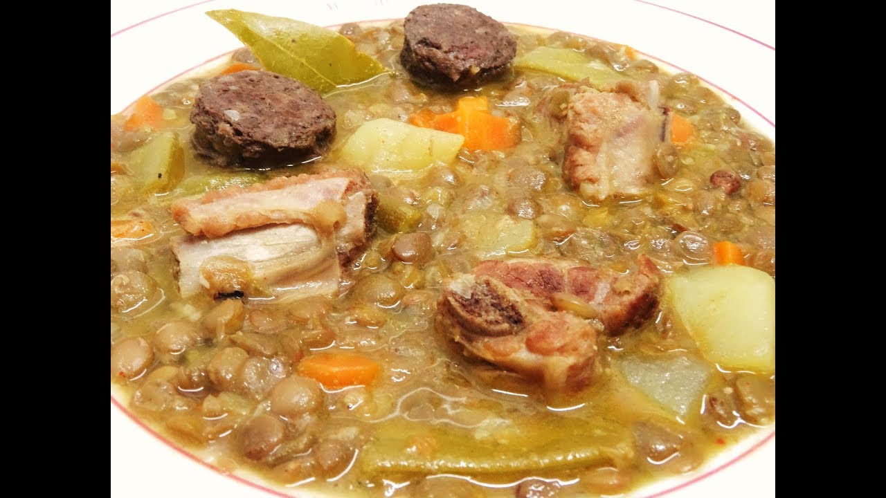 Lentejas con costillas de cerdo y butifarrón. Toni Costa