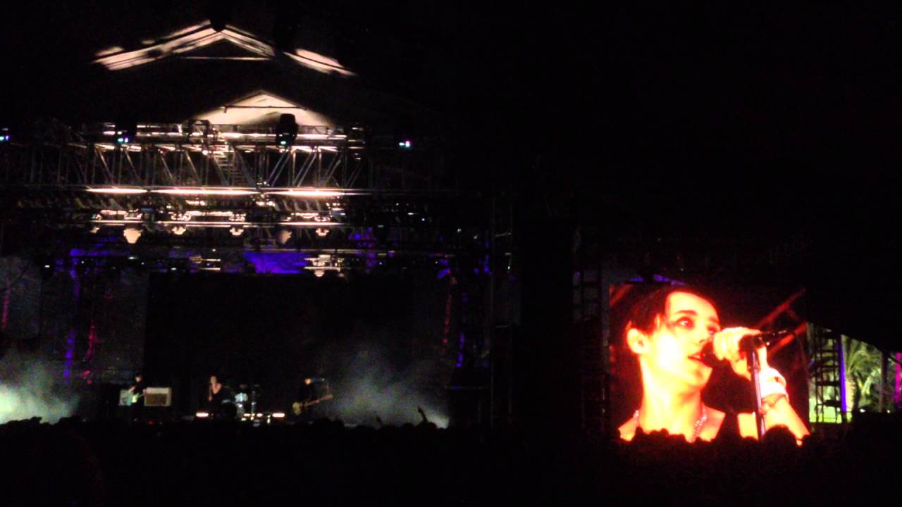 Savages   Adore Life live at Coachella 2016 04 22