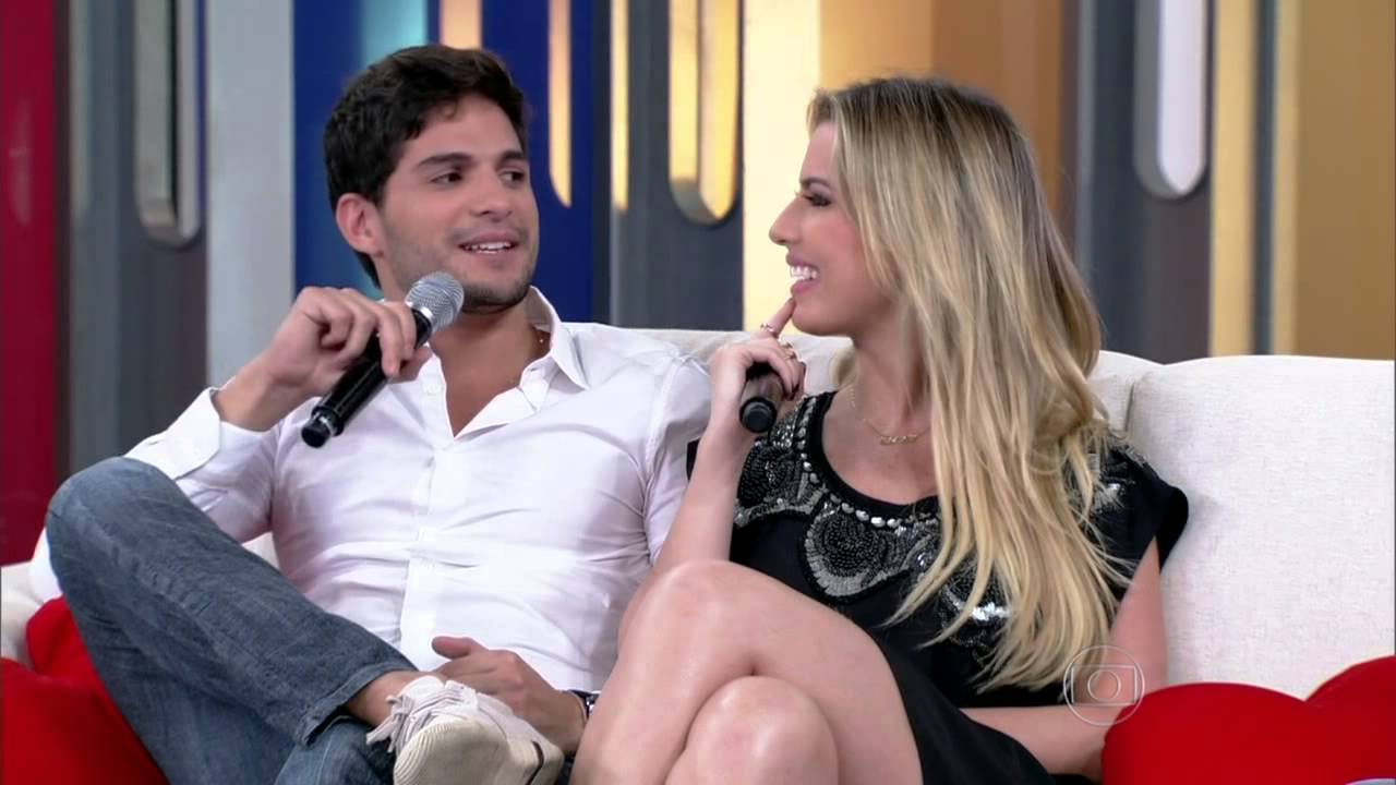 Melhores Momentos de Fernanda Keulla e André no Encontro Com Fatima 12/06/2013