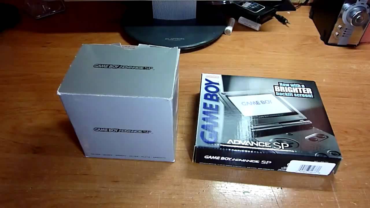 Game Boy Advance SP 2003 - (AGS-001) & Game Boy Advance SP Brighter 2005 - (AGS-101)