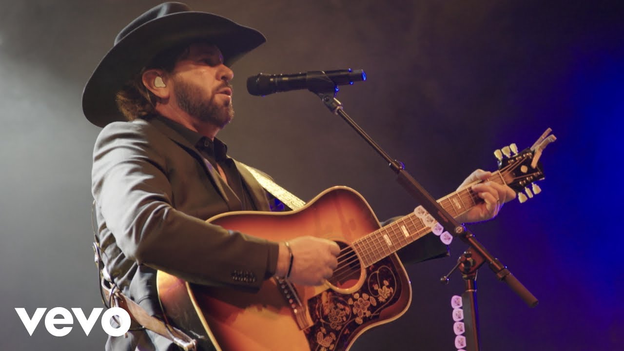 Jon Wolfe - Live at Billy Bob's Texas (Mini Doc)
