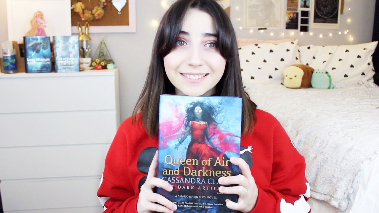 QUEEN OF AIR AND DARKNESS REVIEW