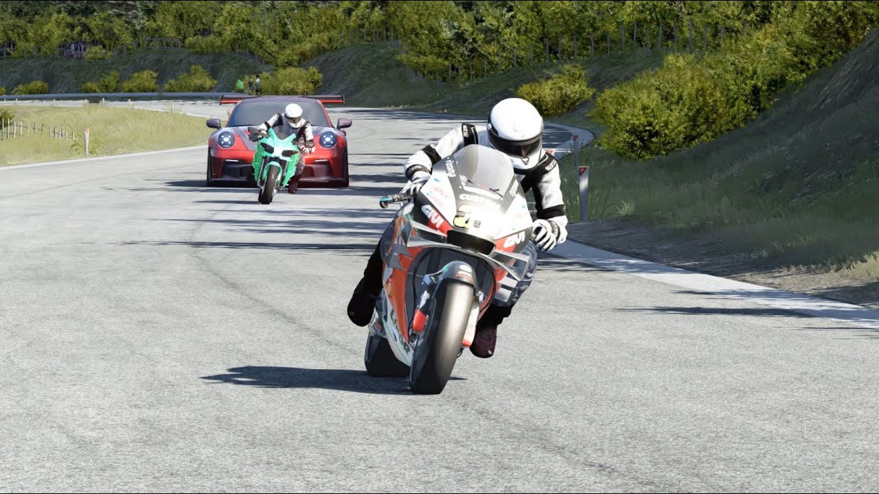 Honda RC213V vs Kawasaki Ninja H2 vs Porsche 911/992 GT3 RS Pro Charged at Old SPA